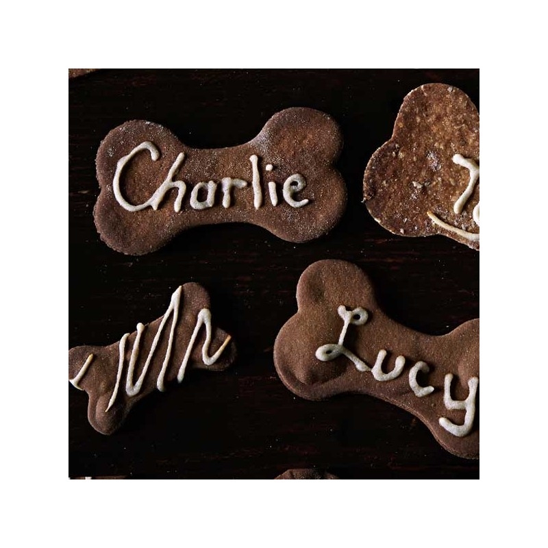 Biscuits avec le nom de chien Caroube