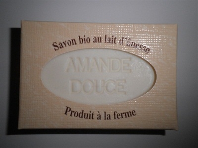 Savon au lait d'ânesse et à l'huile d'amande douce bio