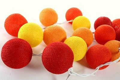 Guirlande lumineuse de boules de coton