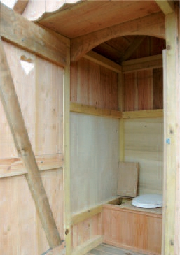 Cabane de jardin - toilette sèche