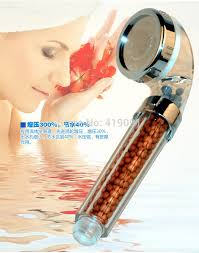 POMMEAU DE DOUCHE FILTRANT ET IONISANT