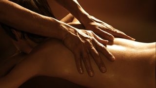 Le massage californien pour une détente du corps
