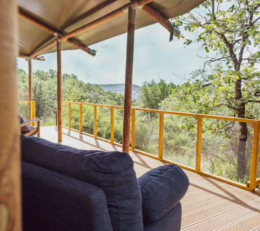 Lodge safari avec salle de bain